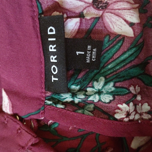 NWOT TORRID Challis Ruffle Tank Lace Inset High-Neck Floral Print Berry Blouse - Picture 5 of 7
